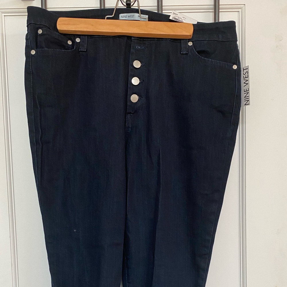 Nine West size 16 Skinny HighRise jeans.